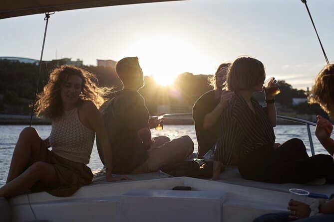 Porto: Douro River Boat Cruise with Port Wine and Snacks - Wine and snacks: what’s included, what to expect, and how to plan