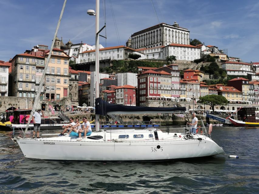 Porto Douro river boat tour or Amazing Sunset - Porto by boat: why this feels like the smart use of 2 hours