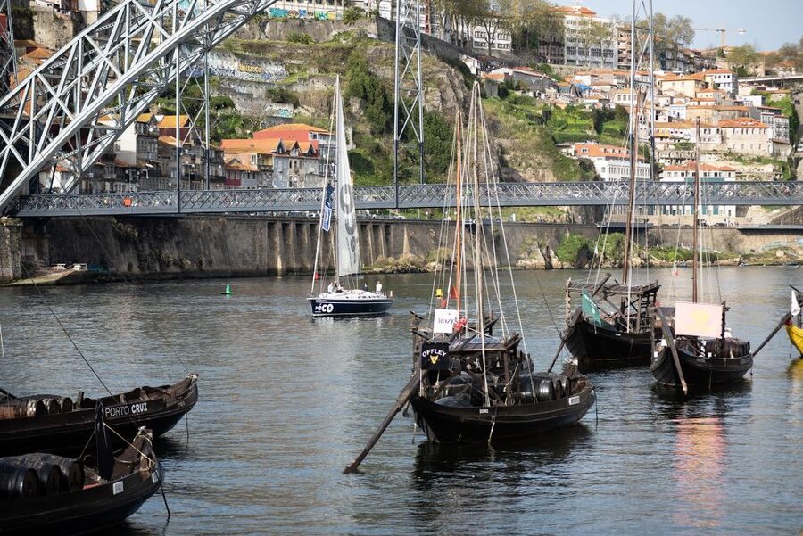 Porto: Douro River Boat Tour with Wine Tasting - What you’ll see along the route, from Ribeira to the Dom Luís I Bridge