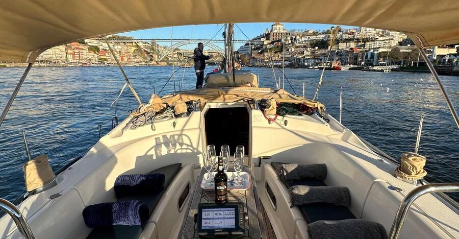 Porto: Douro river Boat tour with wine tasting (small group) - Price and Value: What $49 Covers for a Smart 2-Hour Plan