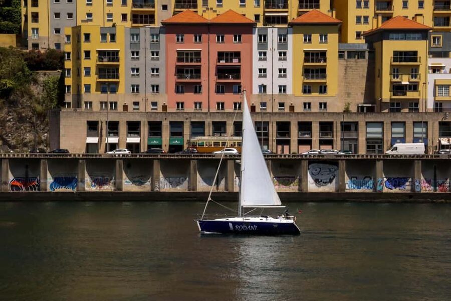 Porto: Douro River Cruise (2 h) – Wine & Scenic Views - The Porto approach: Arrábida Bridge and Palácio de Cristal gardens from water level