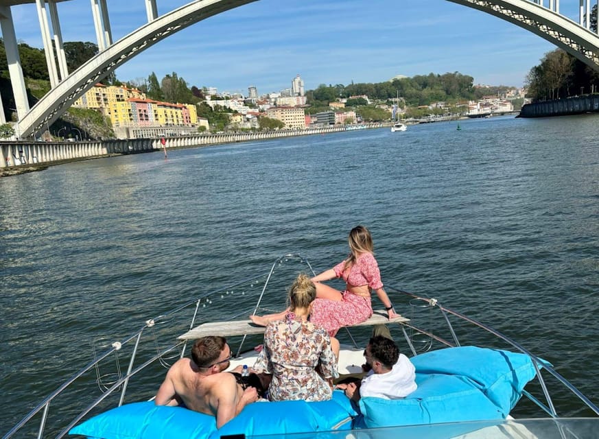 Porto: Douro River Cruise / Welcome Drink/with sunset option - Price and value: $70 for a short cruise with real payoff