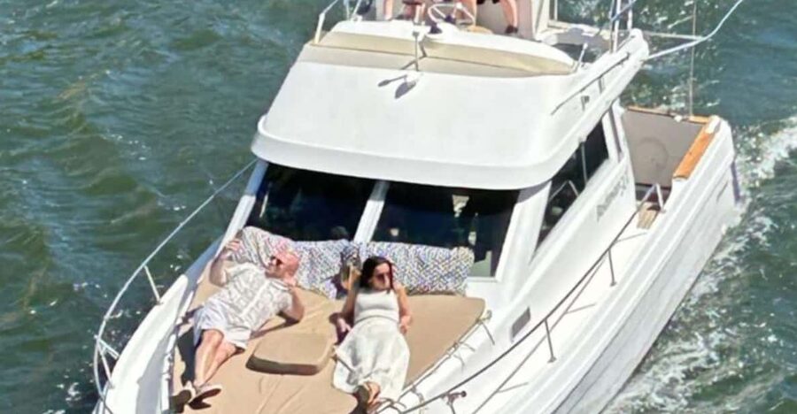 Porto: Douro River Cruise / Welcome Drink/with sunset option - Who this cruise suits best, and who should skip it