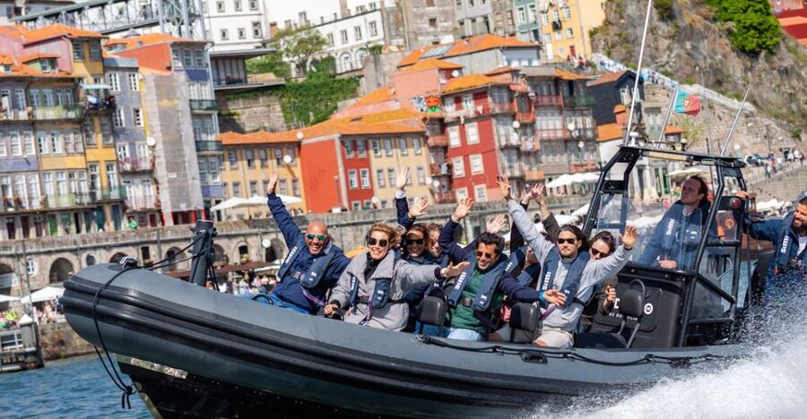 Porto: Douro River Speedboat Tour - Under the bridges: how this route makes Porto and Gaia click