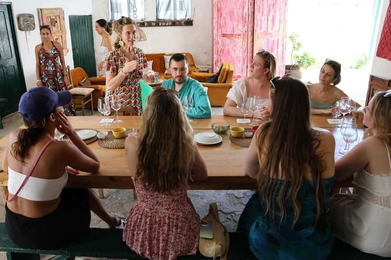 Porto: DOURO VALLEY Half-day Tour - The boutique winery tasting, where local food turns wine into a meal