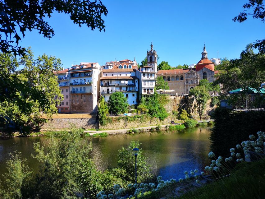 Porto: Douro Valley History & Wine Tour with Cruise & Lunch - Touring a Port estate and tasting three wines