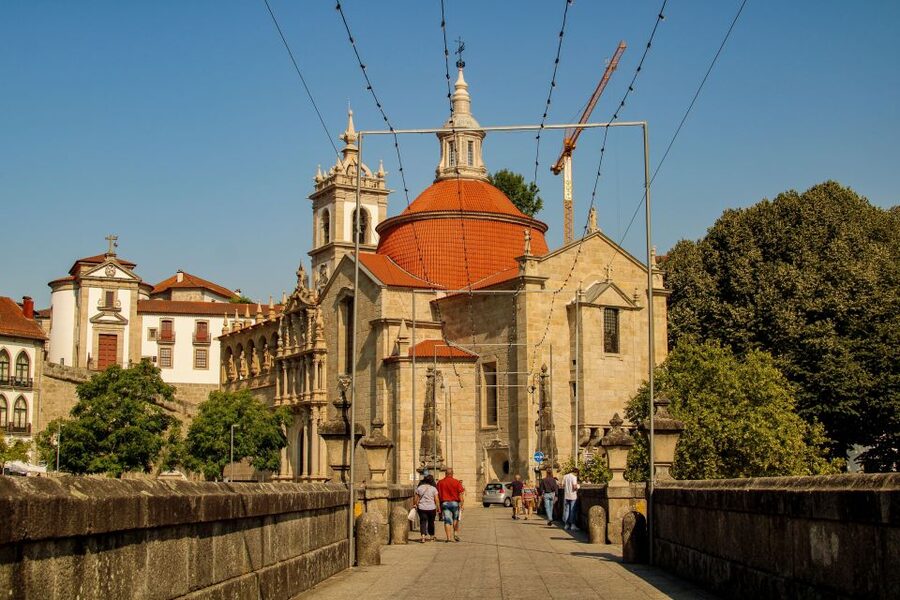 Porto: Douro Valley History & Wine Tour with Cruise & Lunch - How the pace and small groups affect your day