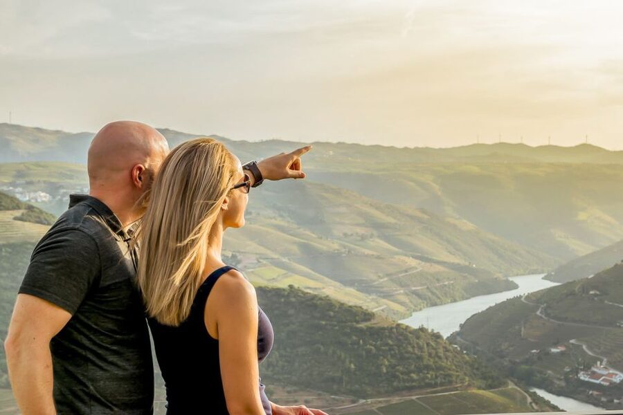 Porto: Douro Valley Tour with Wine Tasting, Cruise and Lunch - Porto to the Douro Valley, fast bus comfort and a tight schedule