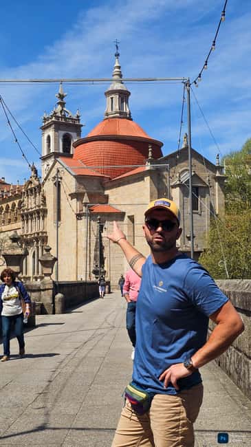 Porto: Douro Valley Wine Tour in a Small Group with a Boat Ride, Wine & Food - Peso da Régua lunch: a traditional Portuguese meal that’s not an afterthought