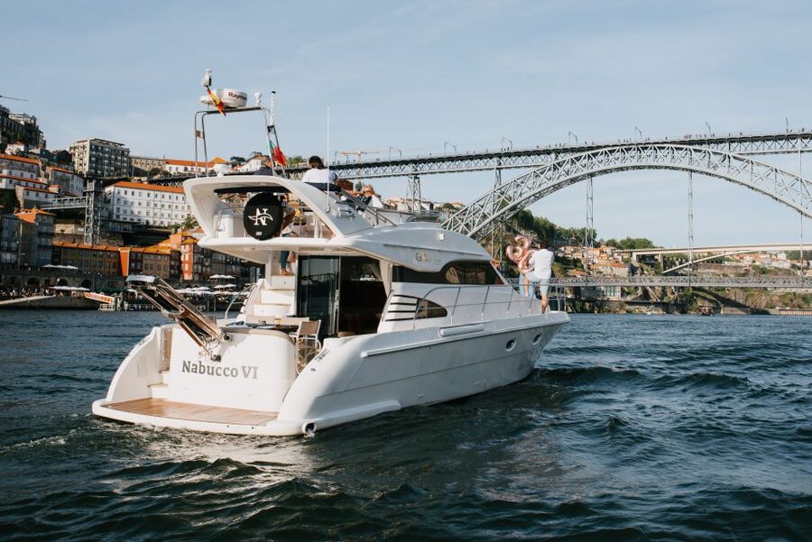 Porto: Full Day Douro River Cruise from Porto to Régua - What to Bring and How to Dress for a Full Day on the Water