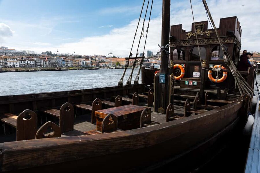 Porto: Pirate Ship Cruise on the Douro River - The Mini-Caravel Ride: What the 50 Minutes Feels Like
