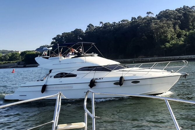 PORTO : Premium Yacht Tour – 6 Bridges & Douro Estuary Reserve - Bridge Route: How the “6 Bridges” Part Works in Real Life