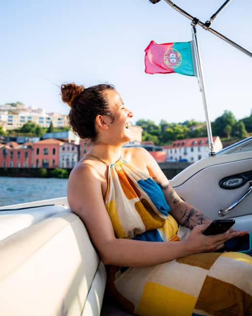 Porto: Private Cruise on Douro -1:30hr up to 6 people - Arrábida Bridge to the First Big River Views: Where the Route Sets the Mood