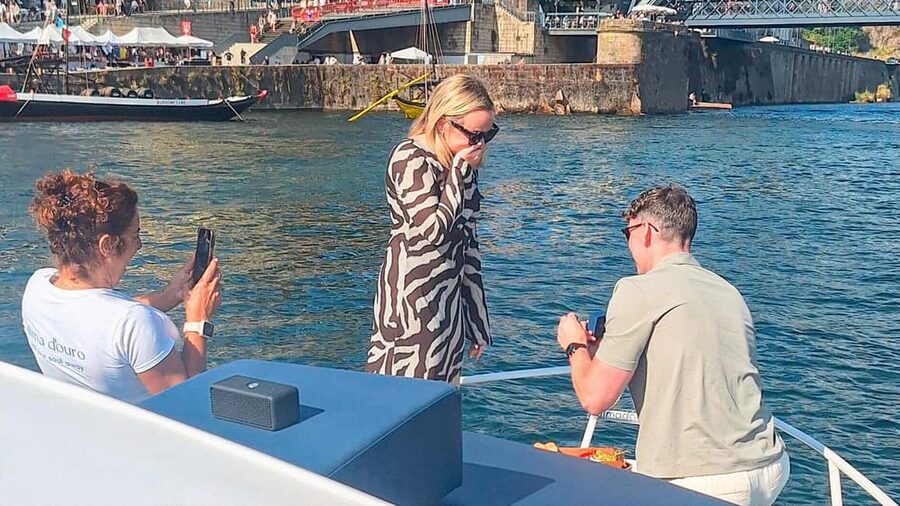 Porto: Private Douro River Cruise – 6 Bridges & Sunset - FAQ