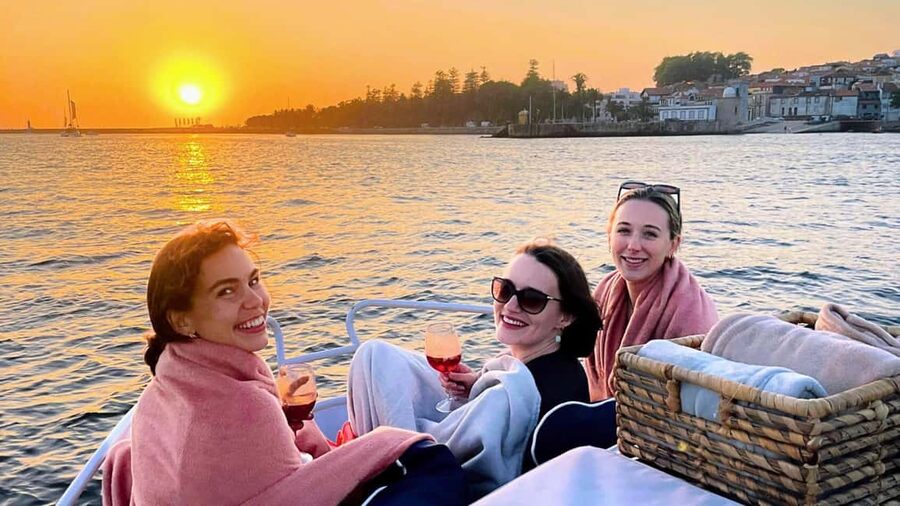 Porto: Private Douro River Cruise – 6 Bridges & Sunset - Cabernet on the Douro: what makes the 1963 boat feel right