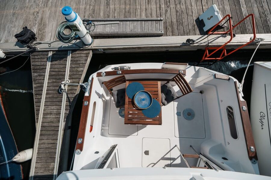 Porto: Private Douro River Sunset Cruise - Welcome Drink, Snacks, and Spotify on Board