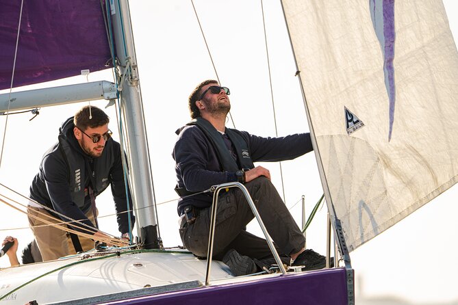 Porto: Private Sailing Experience in Douro River - Gliding under the D. Luís I Bridge with real photo time