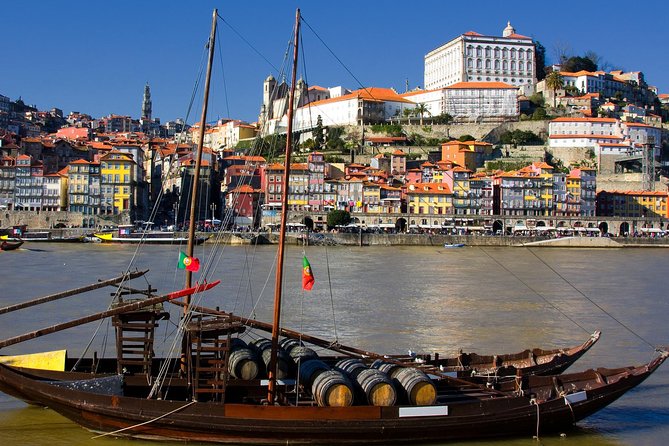 Porto Private Tour from Lisbon with Douro Cruise and Wine Tasting - Ribeira Waterfront and Free Lunch Time: A Break Built Into the Day