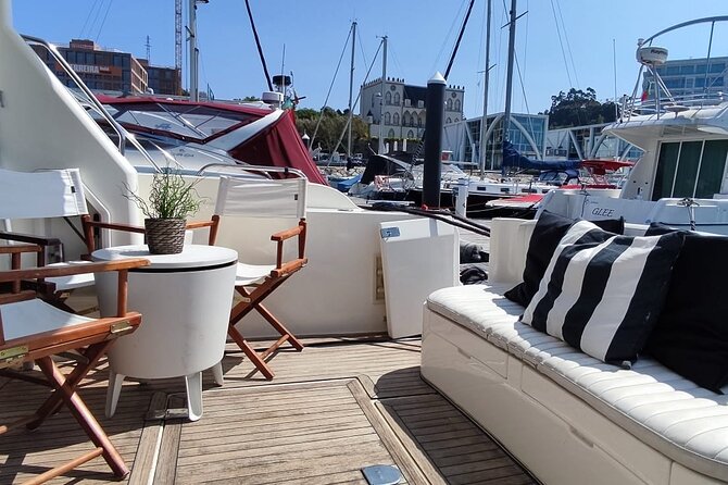 Porto: Private Tour on a Luxury Yacht on the Douro River - Who this Porto Douro yacht tour suits best