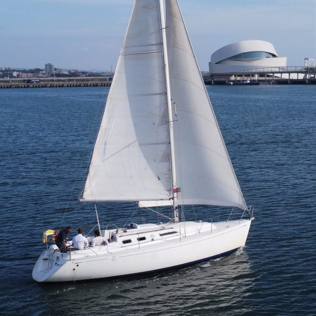 Porto: Sail the Douro River Private 3-Hour Cruise - The Diva experience: a modern Beneteau that makes sailing feel real