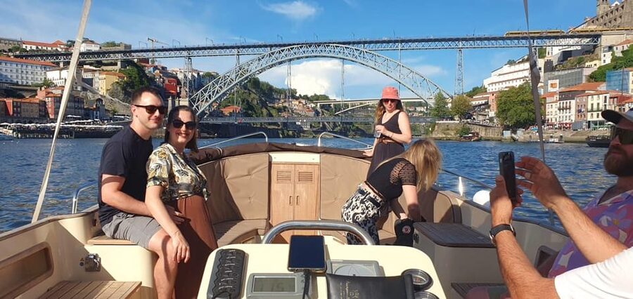 Porto: Six Bridges Douro River Cruise with Drinks - Douro Estuary scenery near the mouth of the river