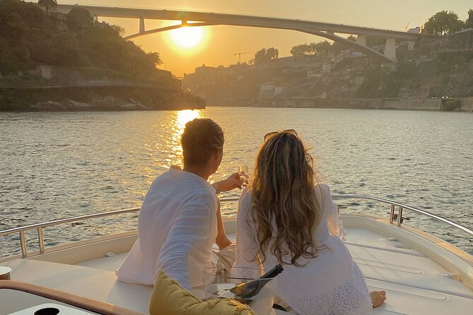 Porto Sunset Cruise on a Private Luxury Yacht in the Douro - Palácio do Freixo and the Gaia-Port contrast