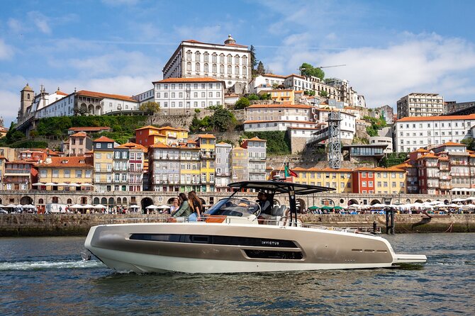 Porto Sunset Cruise on a Private Luxury Yacht in the Douro - On board: comfort that keeps the sunset relaxed
