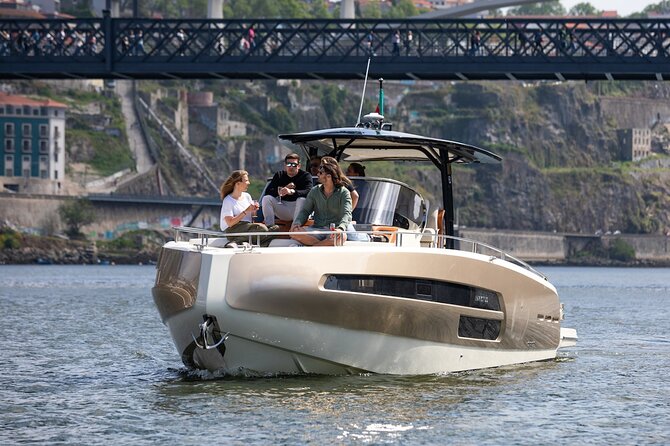 Porto Sunset Cruise on a Private Luxury Yacht in the Douro - Drinks and food: what is included, what you should plan for