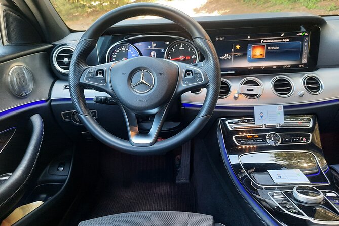 Porto to/from Douro Valley (1-8 pax) Private Transfer in Mercedes - Mercedes E-Class or Vito: comfort, space, and who it suits