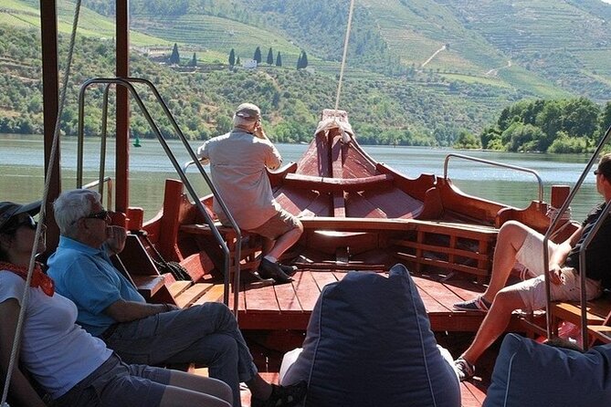 Premium Private Douro Tour: 2 Wineries with Tastings & Cruise - Lunch at a winery: three courses paired with DOC Douro wines
