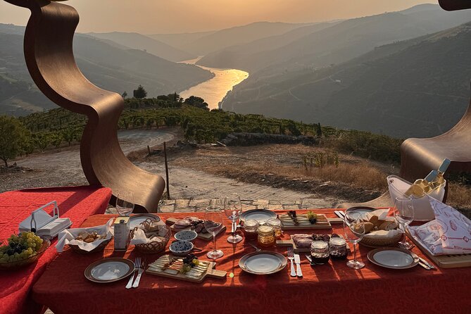 Private 4wd adventure in DE Douro: lunch, wine tasting and boat - Stop 2: Off-Road 4WD Adventure Through the Douro