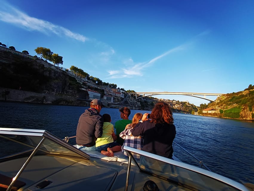 Private boat tour: 6 Bridges, Gondomar,Douro with Sunset Opt - From Douro Marina: how the 2 hours actually play out