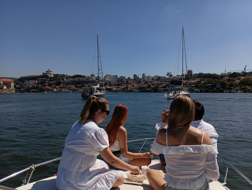 Private boat tour: 6 Bridges, Gondomar,Douro with Sunset Opt - Price and value: $264 per group up to 6