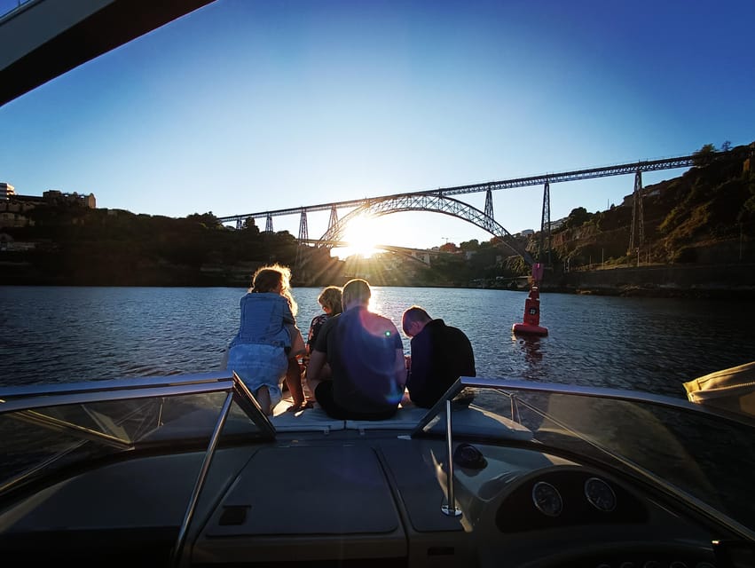 Private boat tour: 6 Bridges, Gondomar,Douro with Sunset Opt - The included riverside walk: why it’s more than a bonus
