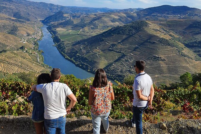 Private Douro and Porto 4x4 Tour with Wine Tasting and Boat Trip - Timing, heat, and comfort tips for a 6 to 8 hour drive