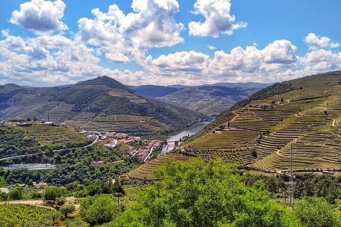 Private Douro Valley Tour Taylor Made from Porto - Entering the Douro from Porto, with a plan that can flex