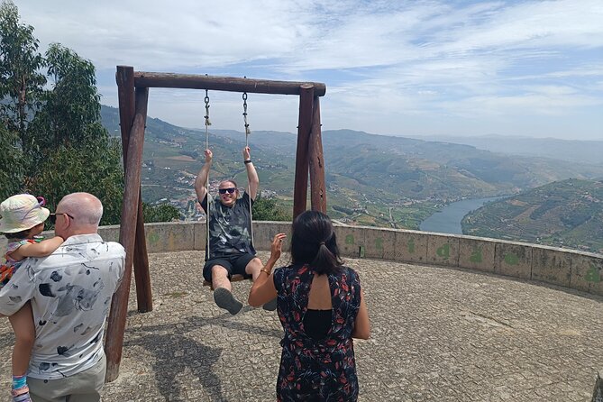 Private Douro Vallley Tour with wine taste and boat trip - Quick Hits Before You Go