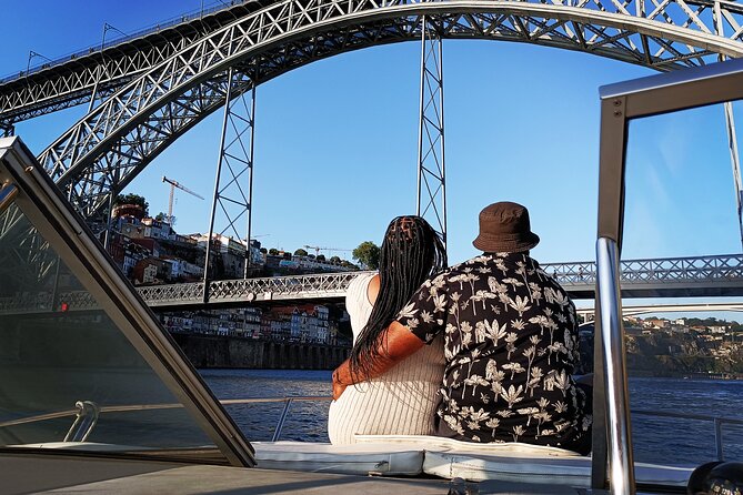Private Tour 6 Bridges and Douro 2h opt. sunset, group price up to 6px - Ponte D. Luís I: the iron bridge with two decks and big personality
