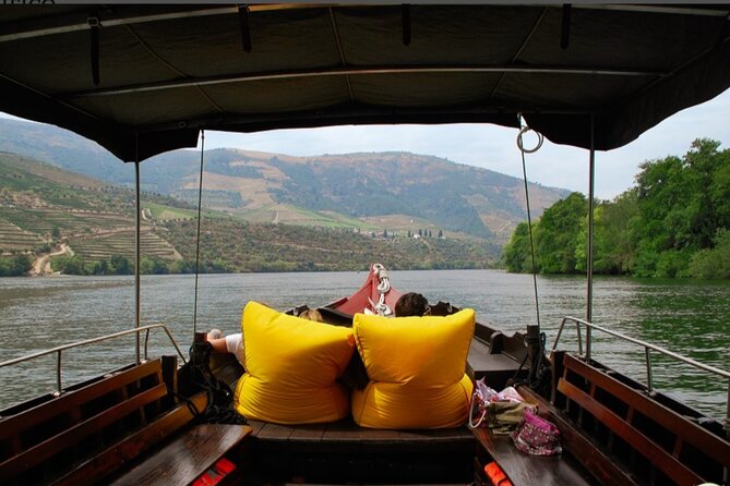 Private tour with 2 wineries and typical harmonized lunch - Booking for your group: private means only you
