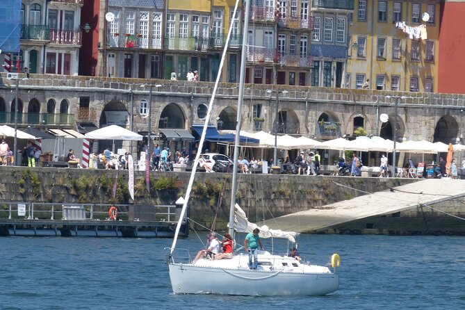 Sailing boat trip on the coast of Porto and on the river Douro - Ribeira and D. Luís bridge: the Porto viewpoint that feels like a postcard