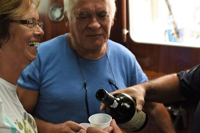 Sailing boat trip on the coast of Porto and on the river Douro - Shore time and landmarks: Cais da Ribeira plus Fortress São João Baptista