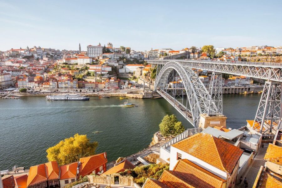 Tour Porto Douro Valley | The richness of Wine | ALL INCLUD. - Two Winery Visits and Port Wine Tastings, Done the Relaxed Way