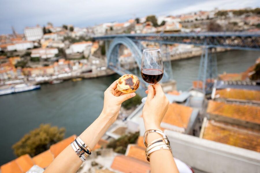 Tour Porto Douro Valley | The richness of Wine | ALL INCLUD. - Guides, Small-Group Feel, and That Extra Thoughtfulness
