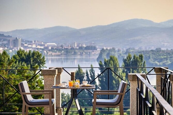 Transfer to Six Senses Douro Valley - Door-to-door from Lisbon to Six Senses Douro Valley