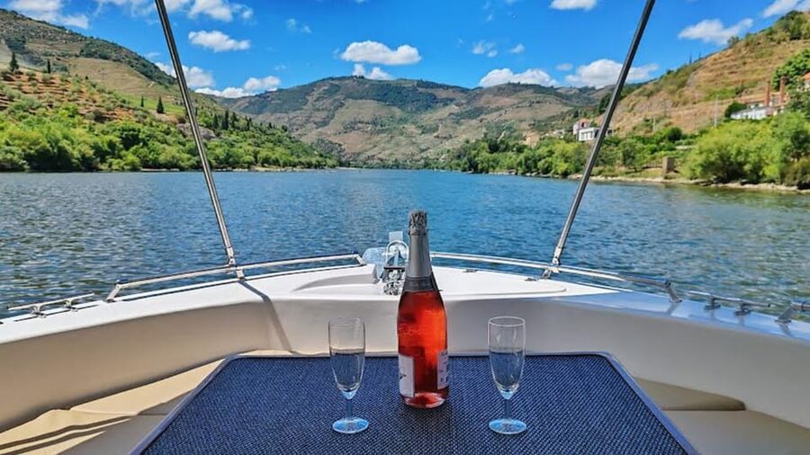 TUA, Ansiães: Boat Trip (Tua - Pinhão) + Lunch (Calça Curta) - Price and Value: What $117 Really Buys You in 3 Hours