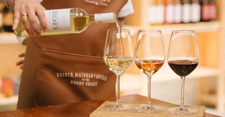 Vila Nova de Gaia: Douro Discovery - Quevedo Port Wine meeting point and the lodge vibe